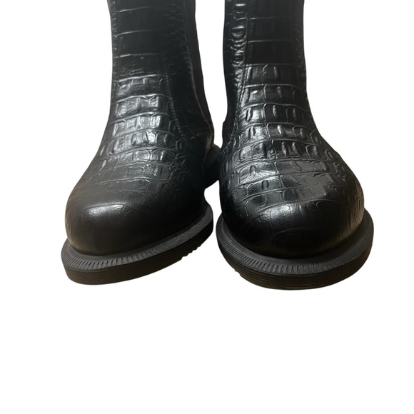 DR. MARTENS Kensington FLORA Croc Print Chelsea Ankle Boot in Black Size 8 - Picture 4 of 9